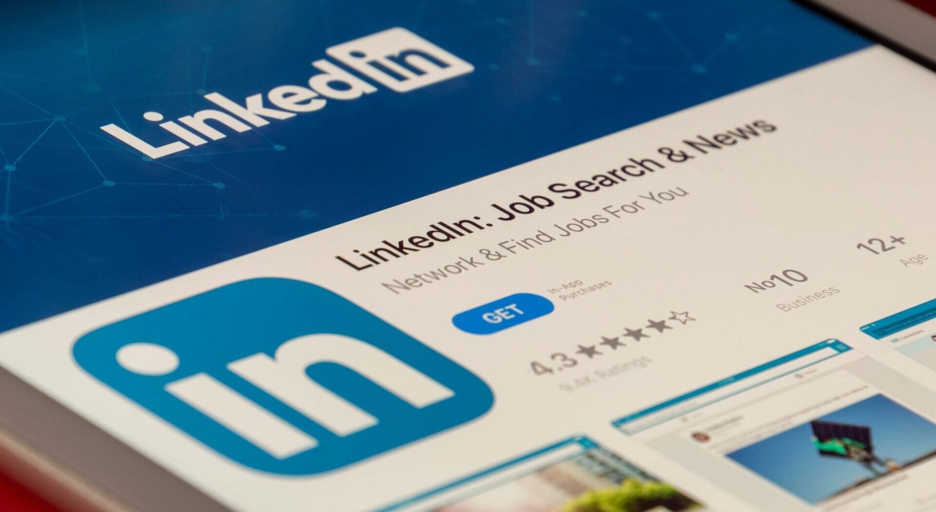 5-tipps-fuer-erfolgreiches-employer-branding-auf-linkedin_REBELKO_AACHEN_AGENTUR_MARKETING_BRANDING_SOCIAL_MEDIA_IMAGE_UNSPLASH_CC0-1-uai-1333x1333_15-scaled-uai-3641x2731 (1)